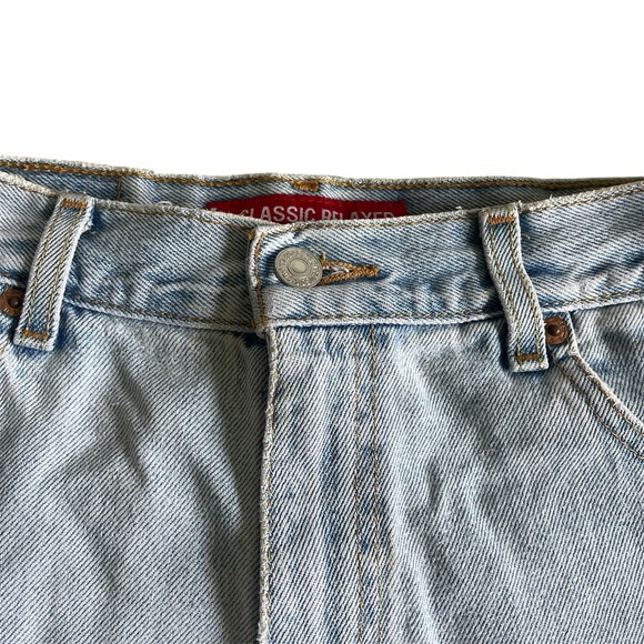 Vintage Levi’s Classic Relaxed 550 Cutoff Raw Edge Distressed Jean Shorts - Picture 2 of 16